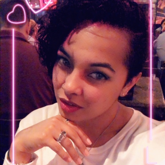 Meet your Posher, Toni - Picture 1 of 1